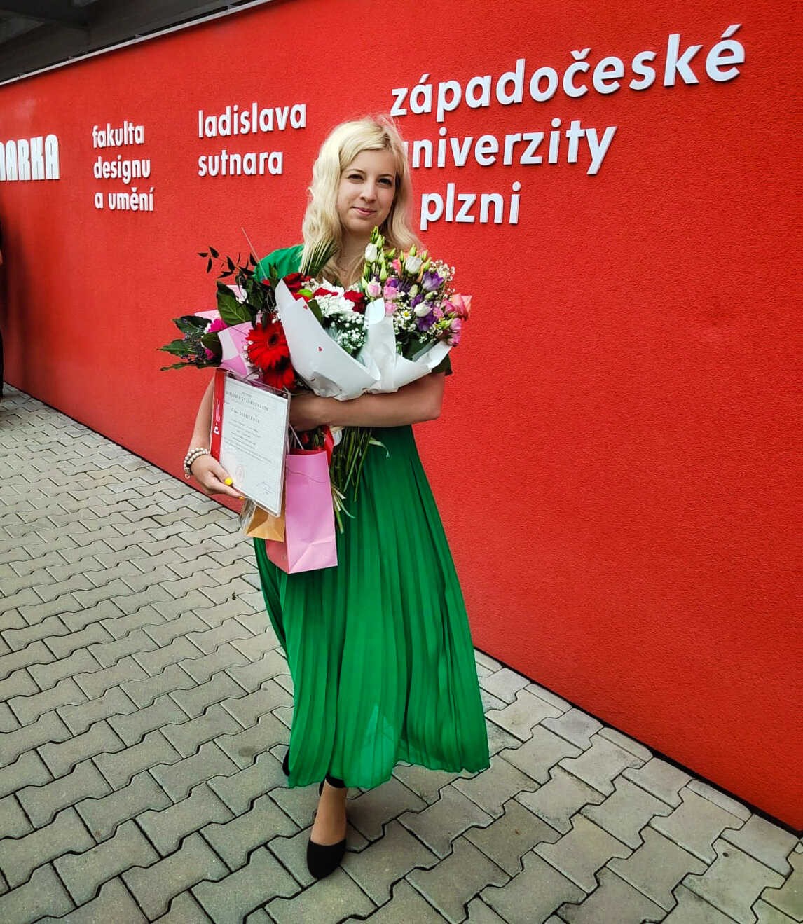 Portrétní fotografie Hanky Jedličkové při focení